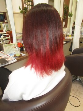 コアフィールフィス(COIFFURE fils) 【見附 今町】グラデーション レッド ブリーチ 裾カラー