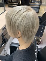 ペールシルバー【日暮里/西日暮里/シールエクステ】