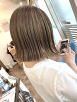 ルソレイユ(Le Soleil)&nbsp;ミルキー切りっぱなしボブinイギリスの大学生風