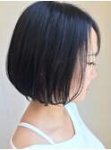 透け感前下がりボブ