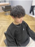波巻きツイストスパイラルパーマツーブロック刈り上げ