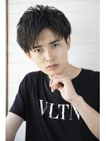【Mens style】刈り上げセンターパート波打ちパーマブルーカラー