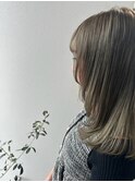 暗めアッシュベージュ
