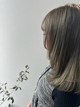 サロンド ベレーザ トータ(salao de beleza tota) 暗めアッシュベージュ