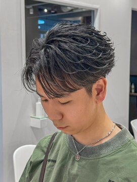 ルーストデラックス 京都河原町三条(ROOST dx) フェザーパーマ