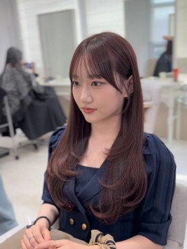 プティ(PUTY) レイヤーカット 艶カラー 韓国レイヤー