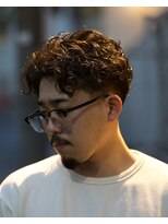 ペルズヘア(PELLS HAIR)&nbsp;パーマセンターパートパーマテーパーフェードフェザーパーマ