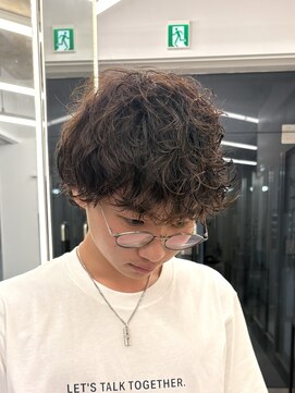 ブラウン(Brown) シャドウパーマ/リバースセンターパート/藤沢美容院