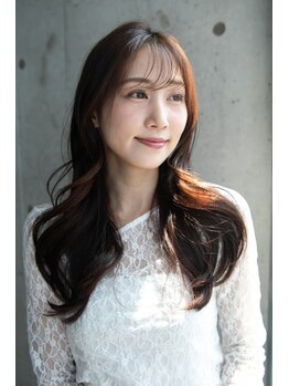 クロレ(CLORE)の写真/《ひとりひとりに似合う顔まわり》や似合わせのバランスを見ながらの可愛いレイヤーカットをご提案◎