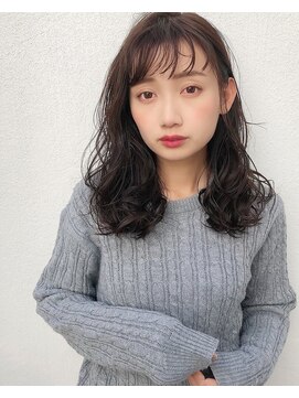 ローハ アゲオ(Lowha -ageo-) 重軽カットの愛されヘア・ダブルバング