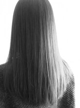 アーティーヘアー(Arty hair) 真っすぐになりすぎない！《自然なストレート》