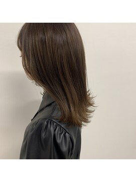 ガーランドウメダ(Garland umeda) ミディアムレイヤー