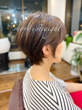 キイヒ(kiihi) 髪質改善ストレートショート