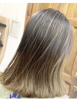 スーク 宜野湾店(suuk)&nbsp;ミルクティーハイライトグラデーション