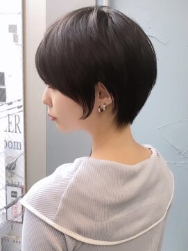 ビュー フクオカ(VIEW FUKUOKA) 美髪にオトナかわいいホワイトグレージュネビージュショートボブ