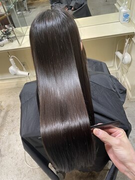 ロロ(ro-ro) 鶴田考案酸熱髪質改善トリートメント