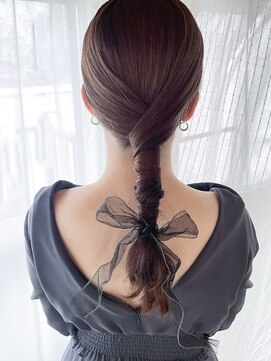 シュリット(schritt) リボン×金ピン タイトポニーアレンジ 渋谷ヘアセットmutsuki