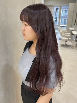 ヴィサージュアクト(VISAGE a.c.t) 柔らかくフェミニンに魅せる、ピンクブラウンカラー