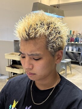 ノイセル(Noisyle) スペインカール/スパイキーショート/フェザーパーマ/北堀江