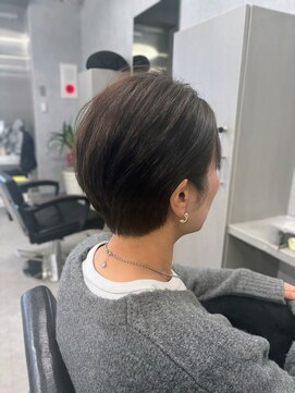 ネウィ 所沢(newi) 耳かけショート