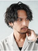 ツイストスパイラルパーマセンターパートウルフルーズパーマ黒髪