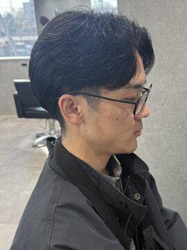 リオールバイニアウ(RE:ALL by Niau) MEN’S HAIR/サーフカール/刈り上げセンターパート/新田