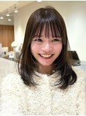ダークアッシュブラウンミディアムレイヤー韓国巻き顔周りカット