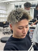 刈り上げセンターパート/波巻きツイストスパイラル/大阪