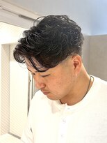 コウキカミヤ 栄(KOUKI KAMIYA) ラルフカール/テーパーフェード/メンズ