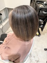 ネリ(NERi)&nbsp;白髪を活かす☆立体感バレイヤージュ×白髪ぼかし