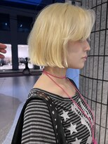 ダブ アオヤマ(DaB AOYAMA)&nbsp;【複雑履歴・パーマ2回縮毛矯正履歴から】抜きっぱなしブロンド