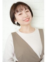 ノイン(noine)&nbsp;温かみと透明感を併せもつ2つのオレンジメイク