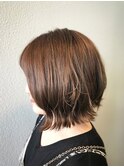 前髪あり！外はねアッシュボブ