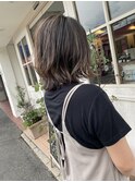 大人可愛い ウルフ外ハネ 伸ばしかけ くびれ 透明感 ハイライト