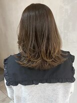 アイティーバイアルバム 藤沢店(IT by ALBUM)&nbsp;オリーブグレージュミディアムレイヤー_大人ガーリー_ba441572