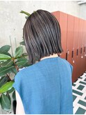 切りっぱなしボブ×コントラストハイライト