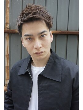 フリーク バーバーショップ 都島店(FREAK BARBER SHOP) ツーブロアップバングナチュラルピンパーマ