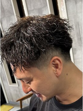 メイン(MENIN) フェードツイストパーマ【相模大野/メンズ/眉毛/町田】