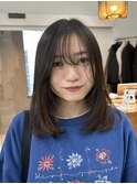 ミディアムレイヤーカット20代