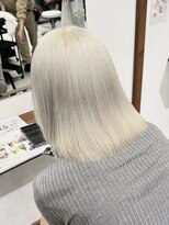 ラック 表参道(LUCK)&nbsp;ホワイトベージュ/ブリーチ/ケアブリーチ/ダブルカラー/20代