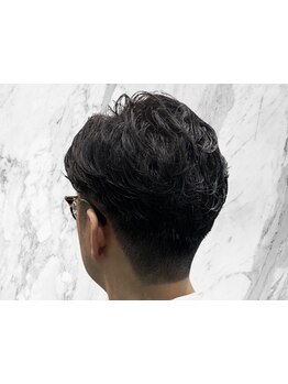 《理容・美容ダブル免許あり》ノーセットでも決まるカット技術◎伸びても形が崩れない！マンツーマン対応*