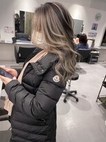 キング(K!ng)&nbsp;縮毛矯正髪質改善ハイライトレイヤーカット枚方美容室エクステ