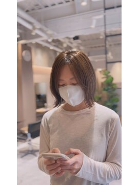 くびれボブ小顔