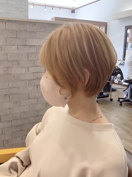 ヘアークルーズピース (hair cruise Piece) ダブルカラー/ハイトーンショート