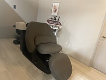 ウル ヘアーアンドスパ(ulu hair&spa)の雰囲気（深部加温で首、肩から頭皮を整えます）
