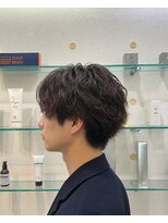 ビーシャイン(B-SHINE) メンズパーマ/メンズカット/シェービング/眉毛/メンズサロン