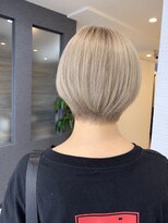 リオリス ヘア サロン(Rioris hair salon) 丸みショートボブ×ハイトーンベージュ