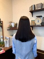 美容室 メル ナチュラル黒髪ストレート