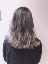 ティティ(TiTi)&nbsp;外国人風  ハイライト×グラデーション