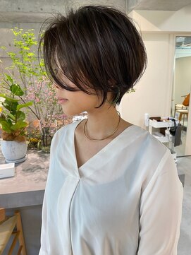 ミィ 浦和(mee) 【mee.】福島賢太　ダークグレージュ　束感エアリーショート